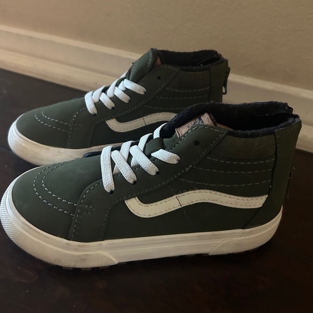 Vans Green and White Sneakers Classic Style